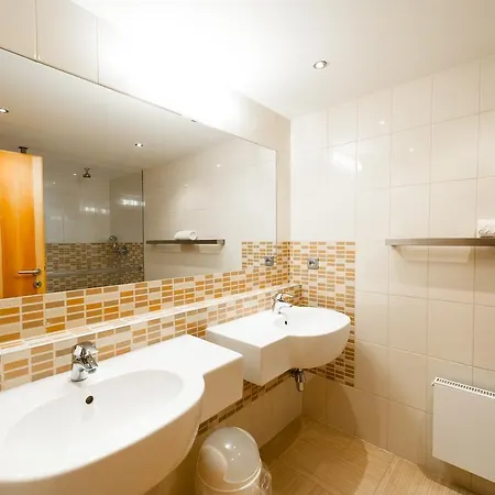 Jetel Motel Králŭv Dvŭr